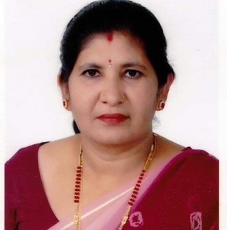 आफ्नै घर जलाएर हाँस्दै अागाे ताप्नेहरु छन्  - वेद कुमारी न्यौपाने (५ मुक्तकहरू)